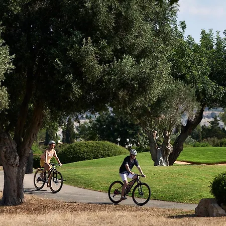 Aphrodite Hills - Premium Serviced Hotel 4*