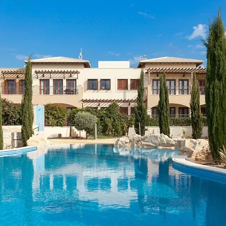 Hotel Aphrodite Hills - Premium Serviced