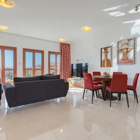 Hotel Aphrodite Hills - Premium Serviced 4*