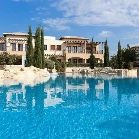 Hotel Aphrodite Hills - Premium Serviced
