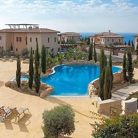 Hotel Aphrodite Hills - Premium Serviced 4*