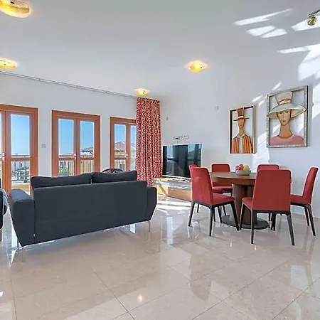Aphrodite Hills - Premium Serviced 4* Kouklia