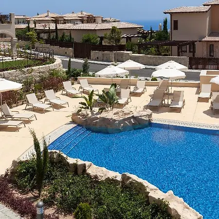 Aphrodite Hills - Premium Serviced