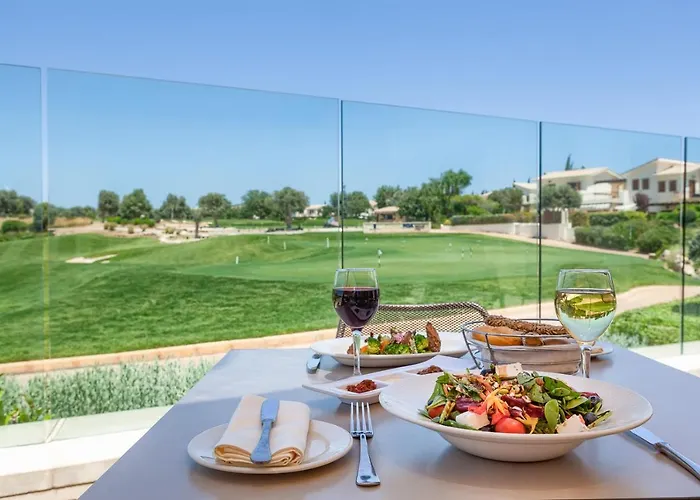 Aphrodite Hills - Premium Serviced Hotell 4*