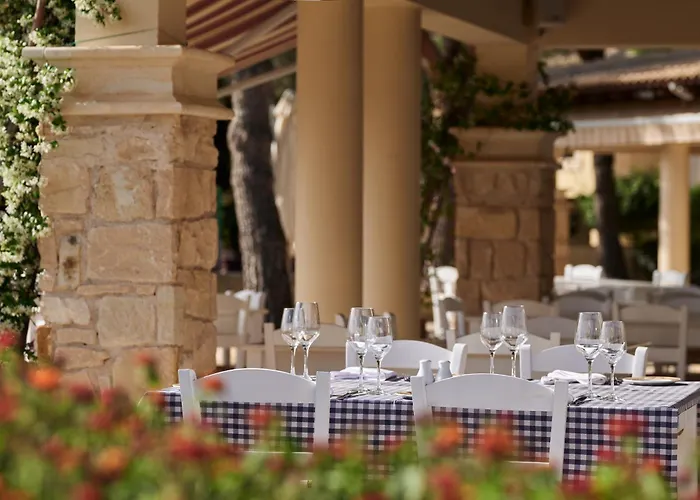 Aphrodite Hills - Premium Serviced