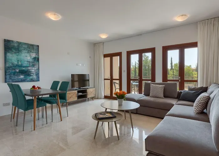 Hotell Aphrodite Hills - Premium Serviced