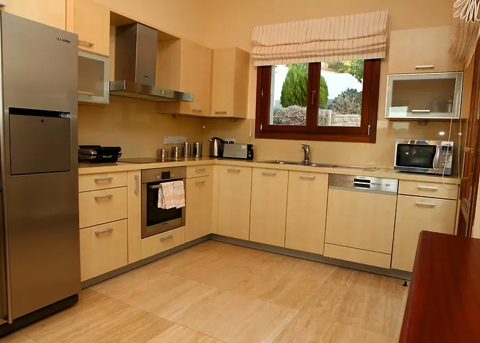 Aphrodite Hills - Premium Serviced