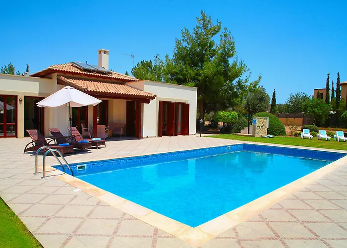 Hotell Aphrodite Hills - Premium Serviced 4*