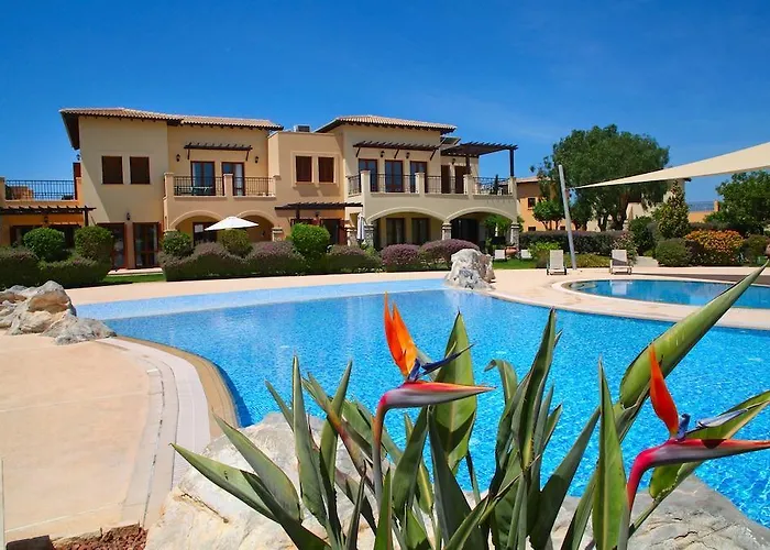 Aphrodite Hills - Premium Serviced Hotel 4*